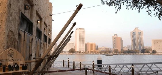 A Complete Guide to Exploring Old and New Dubai - UAE LABOURS